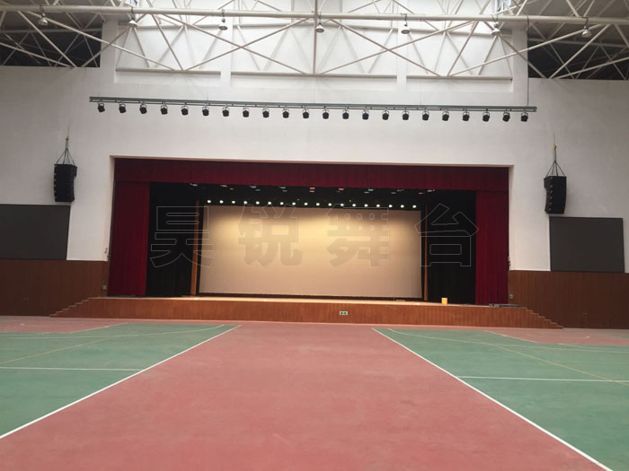 ������ʮ�и�������������ѧУѧ������